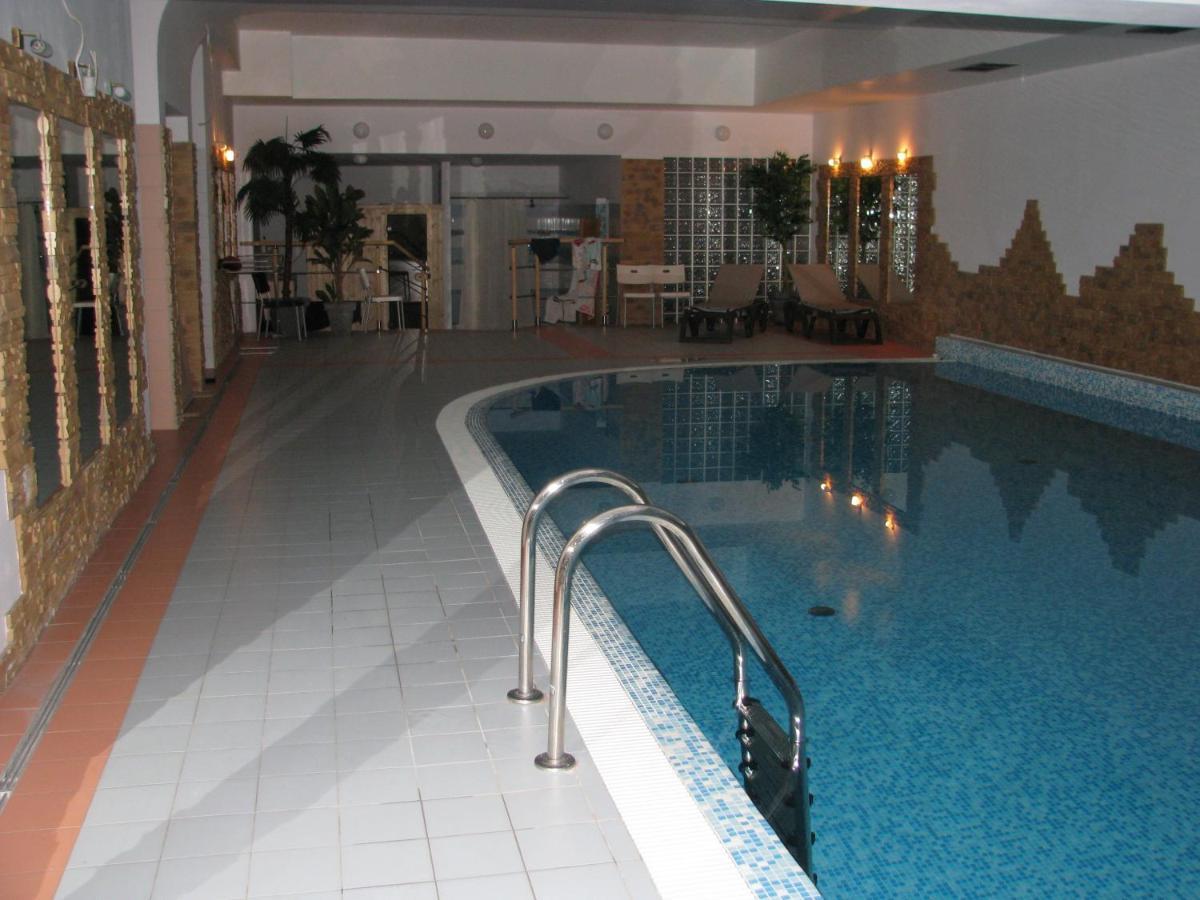 Apartment Radowid 15 W Centrum Z Basenem